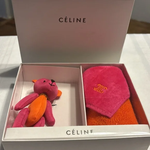 RARE Céline Bear Keychain and Washcloth/Handkerchief Box Set Limited Edition - Picture 1 of 6